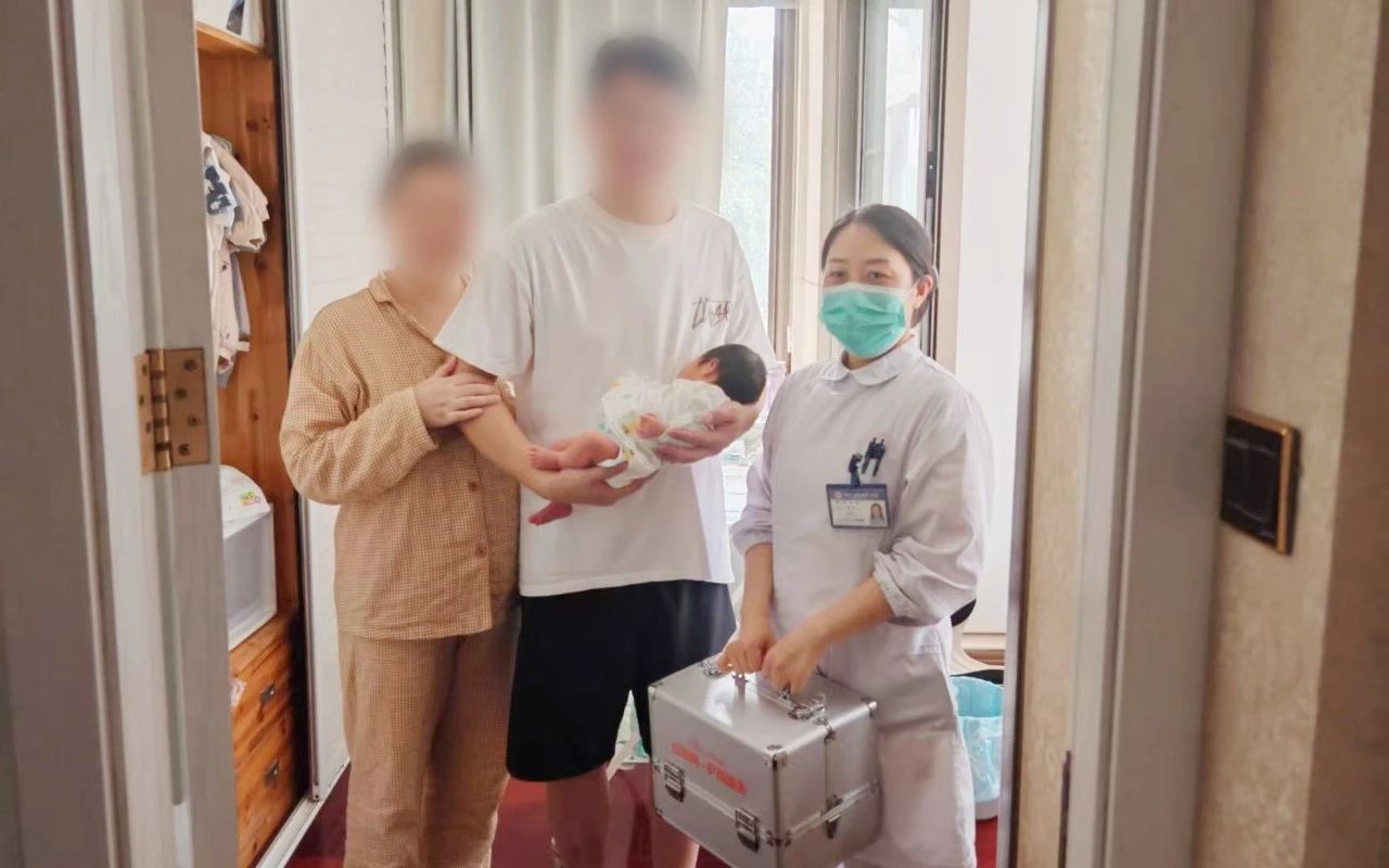 炎炎夏日，呵护到家！苏大附二院三香路院区新生儿上门护理暖心启程